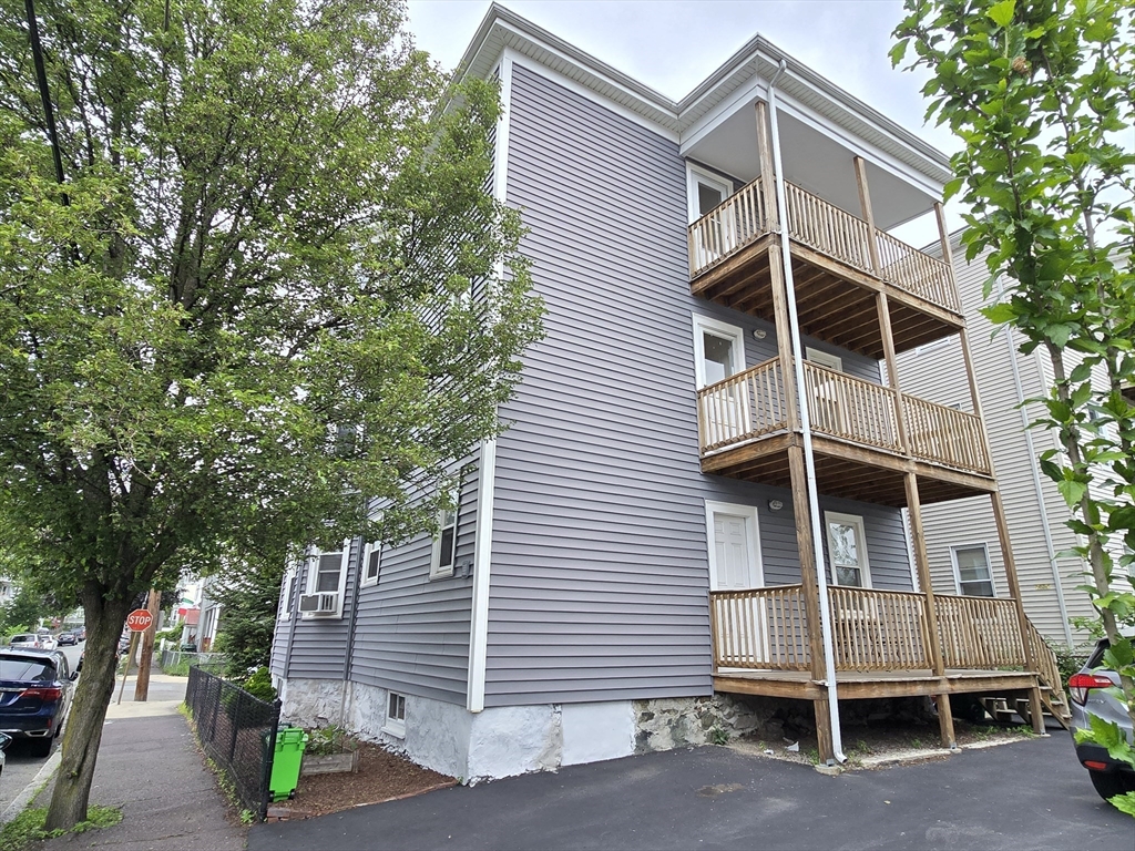 35 - 37 Lambert St 3