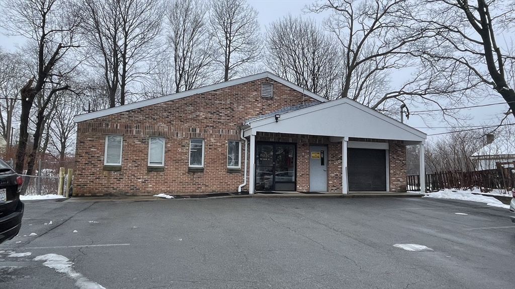 112 Bank St