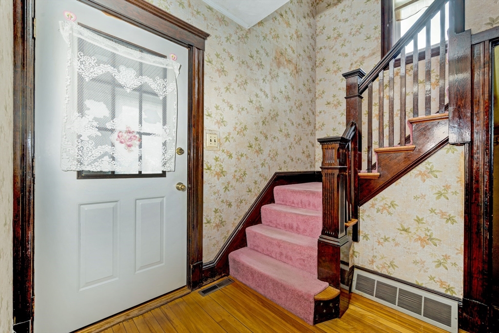 35 Sewall St, Quincy, MA Photo #8