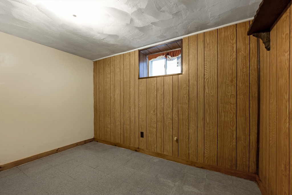 35 Sewall St, Quincy, MA Photo #26