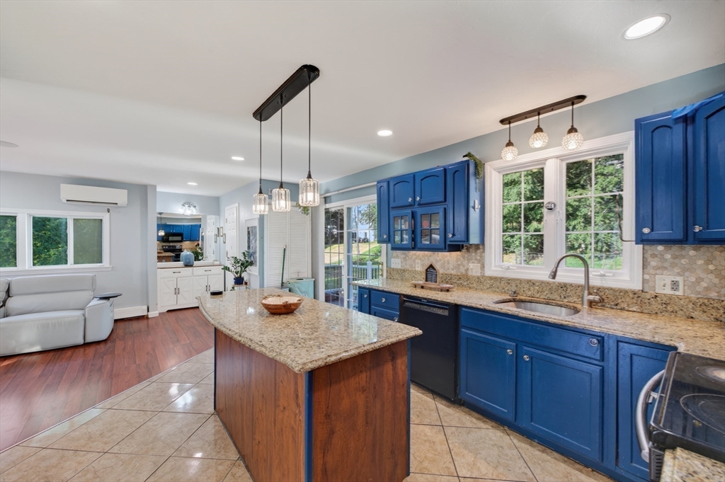 36 Shirley Rd, Shrewsbury, MA Photo #8