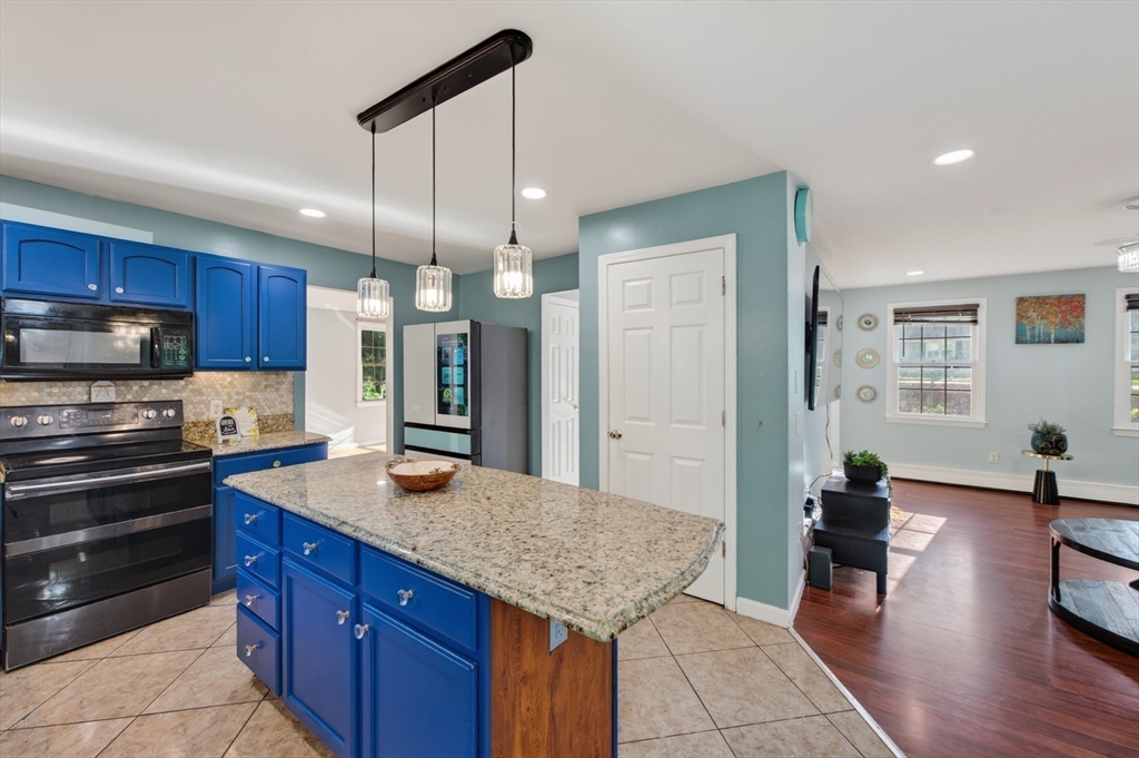 36 Shirley Rd, Shrewsbury, MA Photo #10