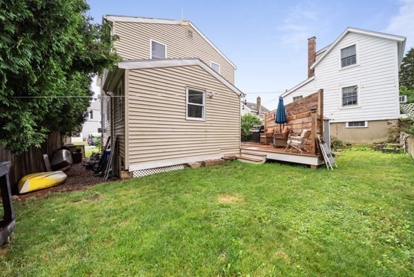 10 Hobart Ave