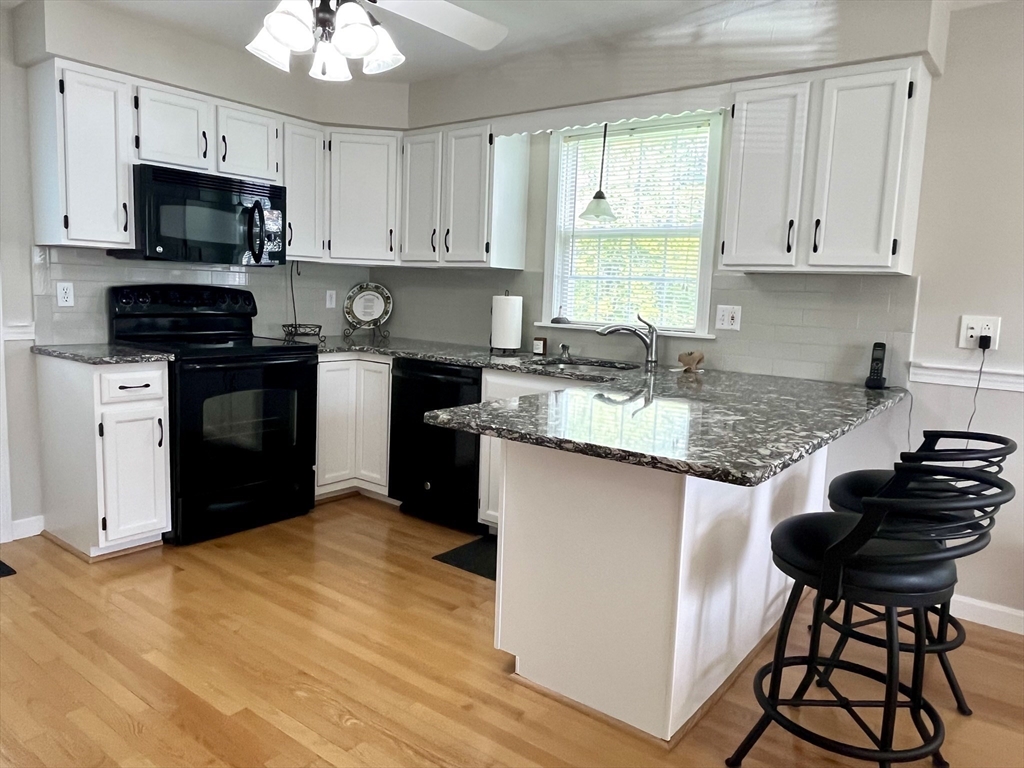 1403 Forest Park Dr 1403
