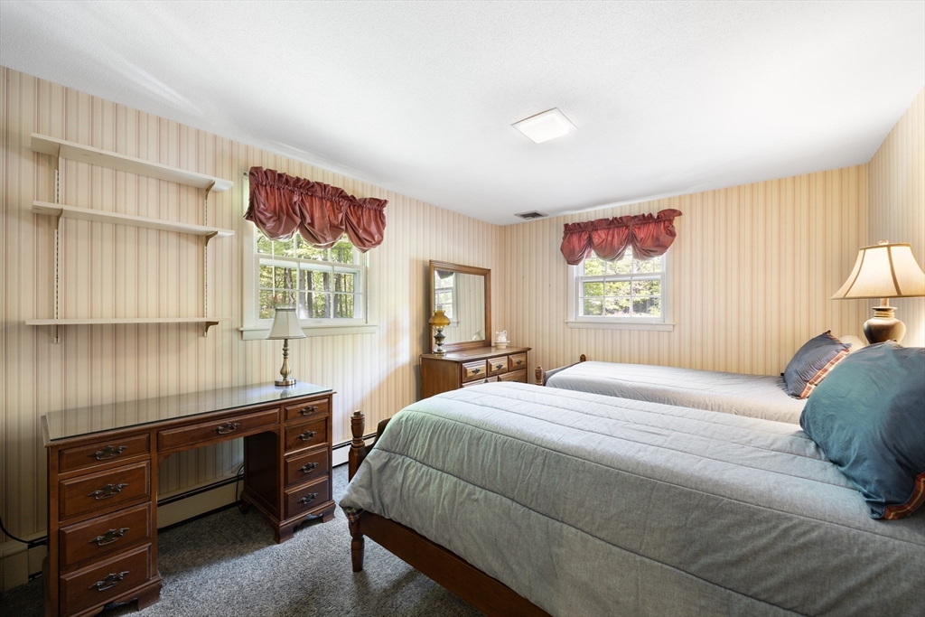 55 Longfellow Road, Holyoke, MA, 55 Longfellow Road, Holyoke, MA Photo #33