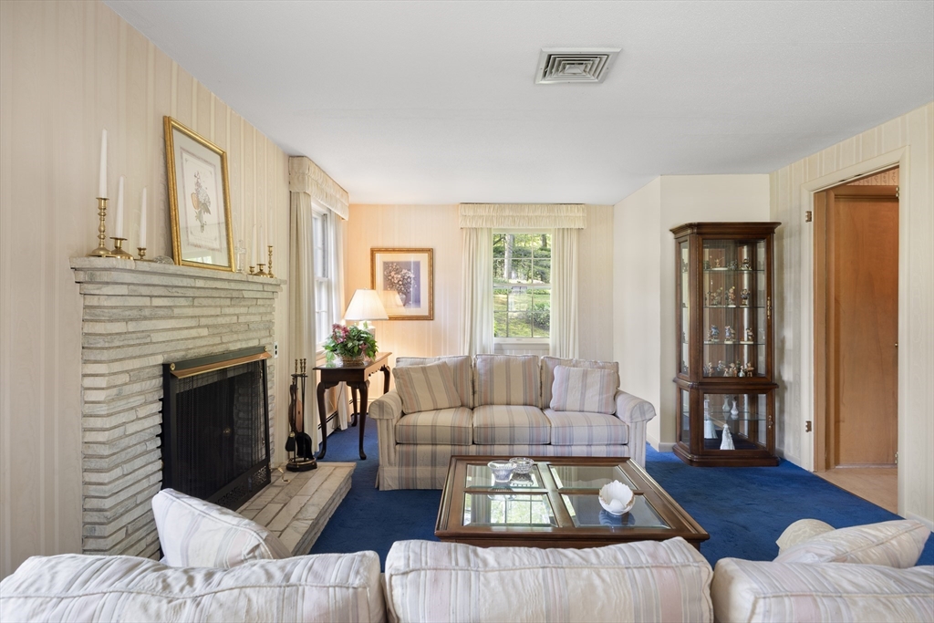 55 Longfellow Road, Holyoke, MA, 55 Longfellow Road, Holyoke, MA Photo #13