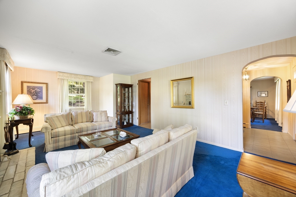 55 Longfellow Road, Holyoke, MA, 55 Longfellow Road, Holyoke, MA Photo #15
