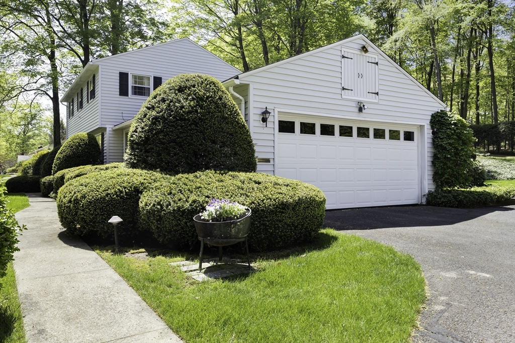 55 Longfellow Road, Holyoke, MA, 55 Longfellow Road, Holyoke, MA Photo #5