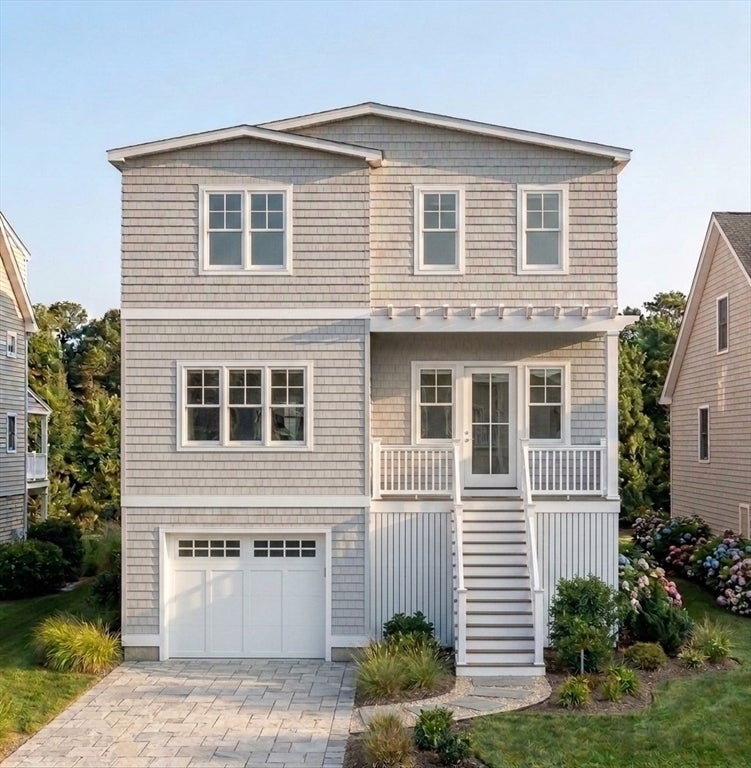 Photo of 6 Touraine Ave, Hull, MA