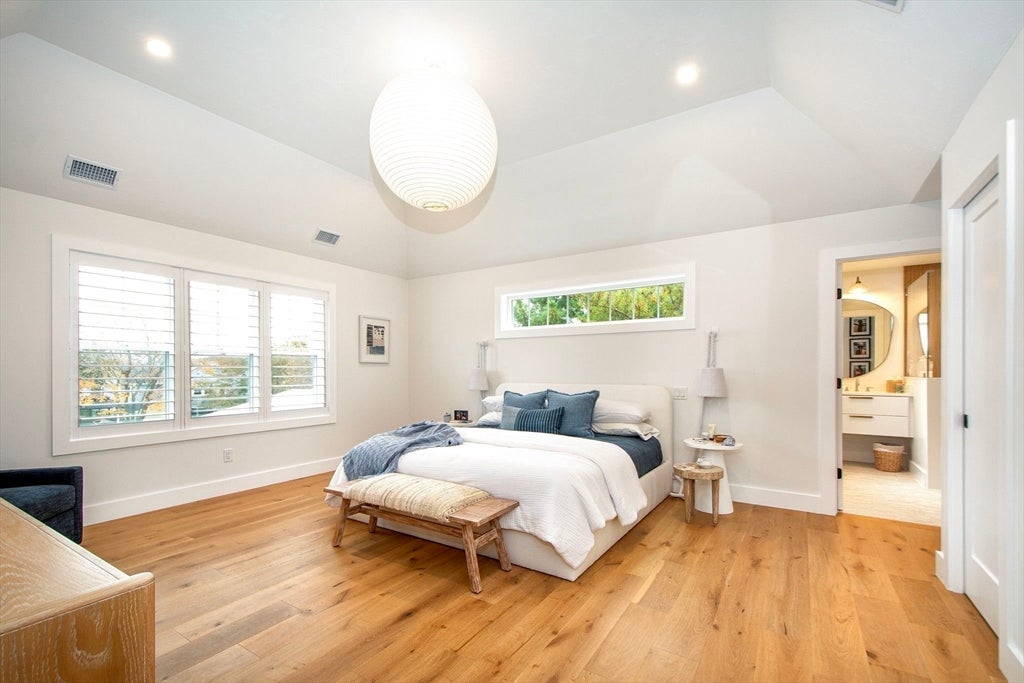6 Touraine Ave, Hull, MA Photo #5