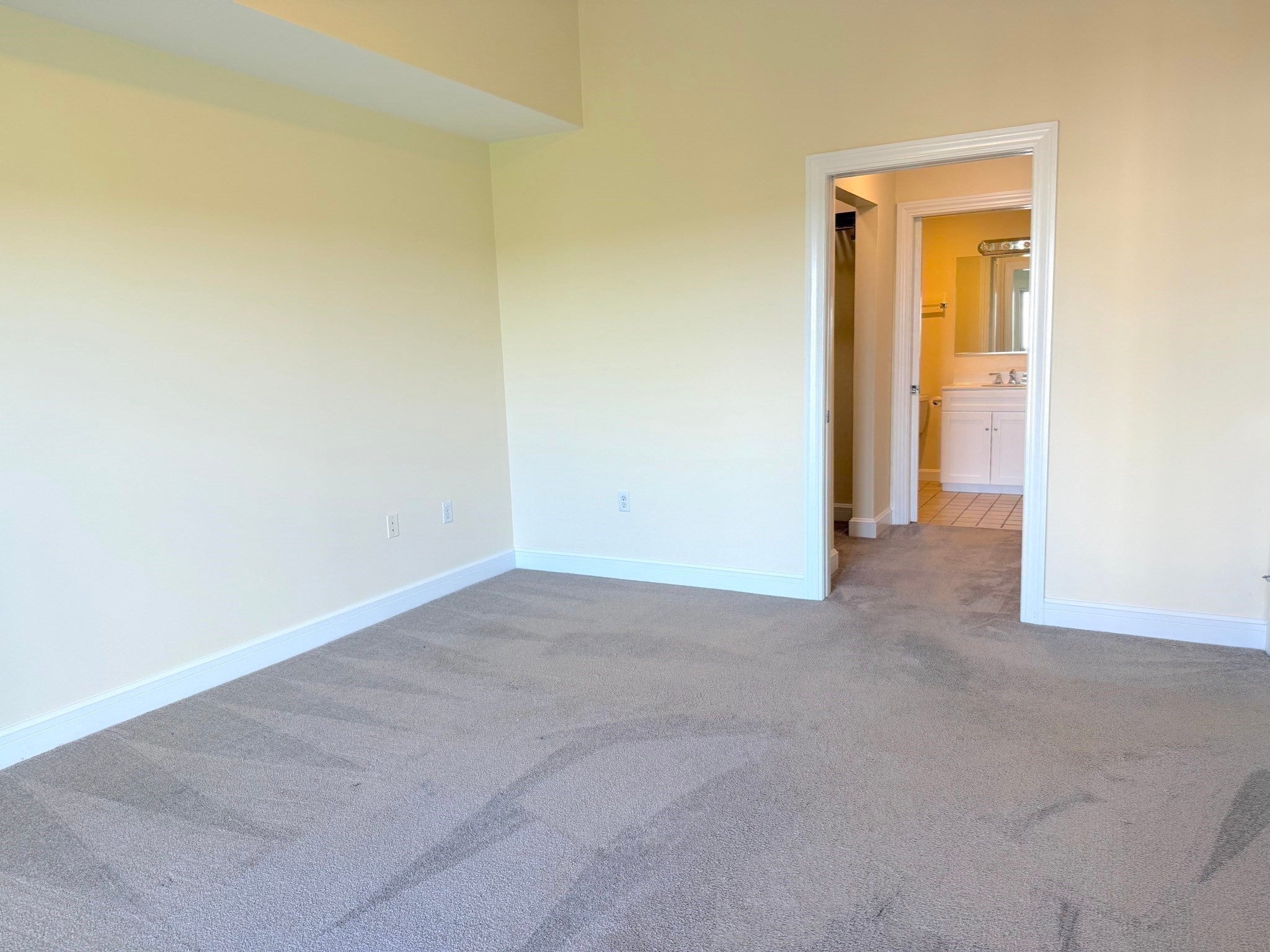36 Village Road #704, Middleton, MA, 36 Village Road #704, Middleton, MA Photo #8