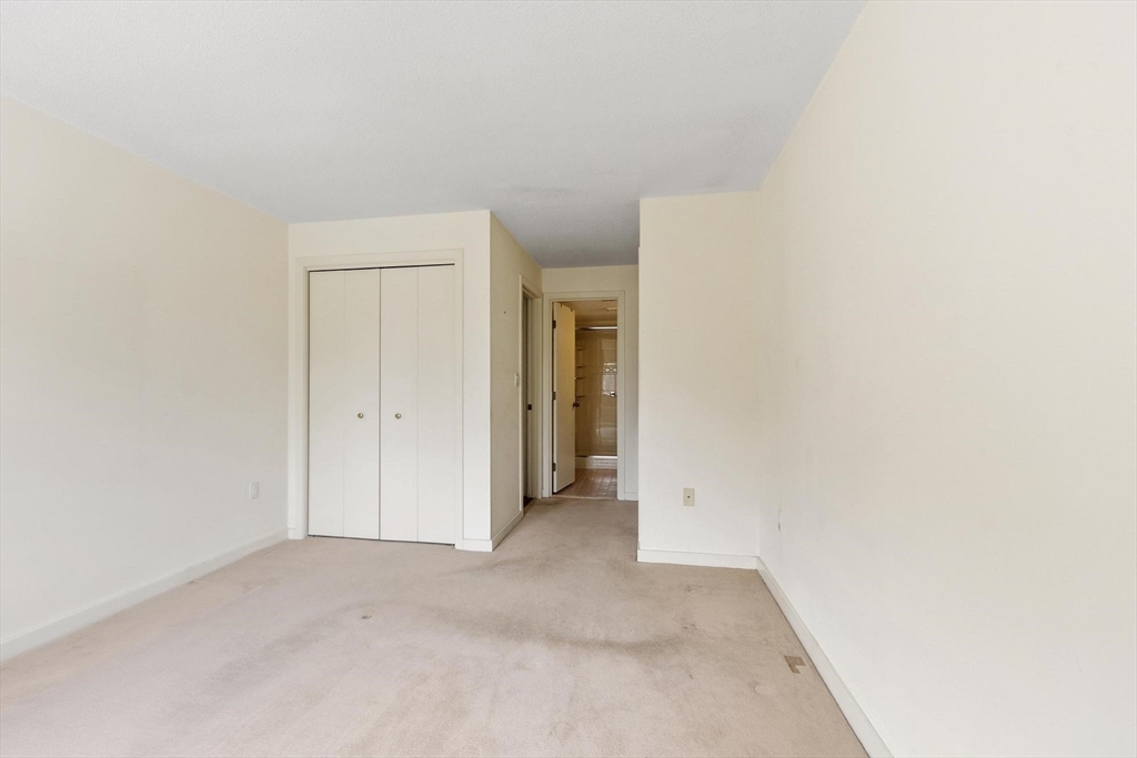 321 Place Ln 321