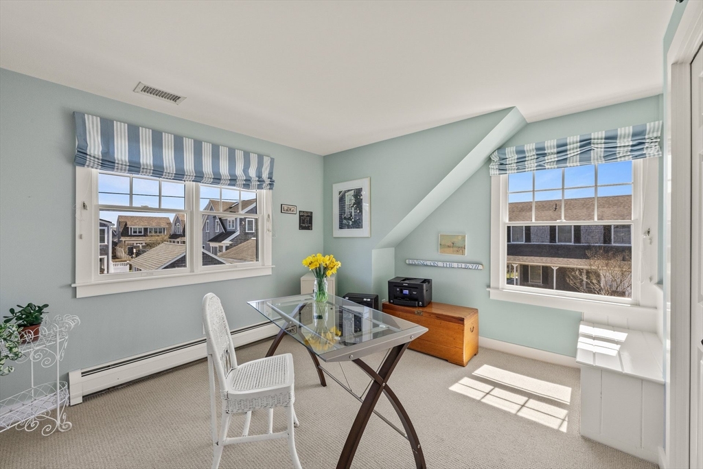 Harwich, Massachusetts 02646, United States, 4 Bedrooms Bedrooms, ,3 BathroomsBathrooms,Residential,Active,244555