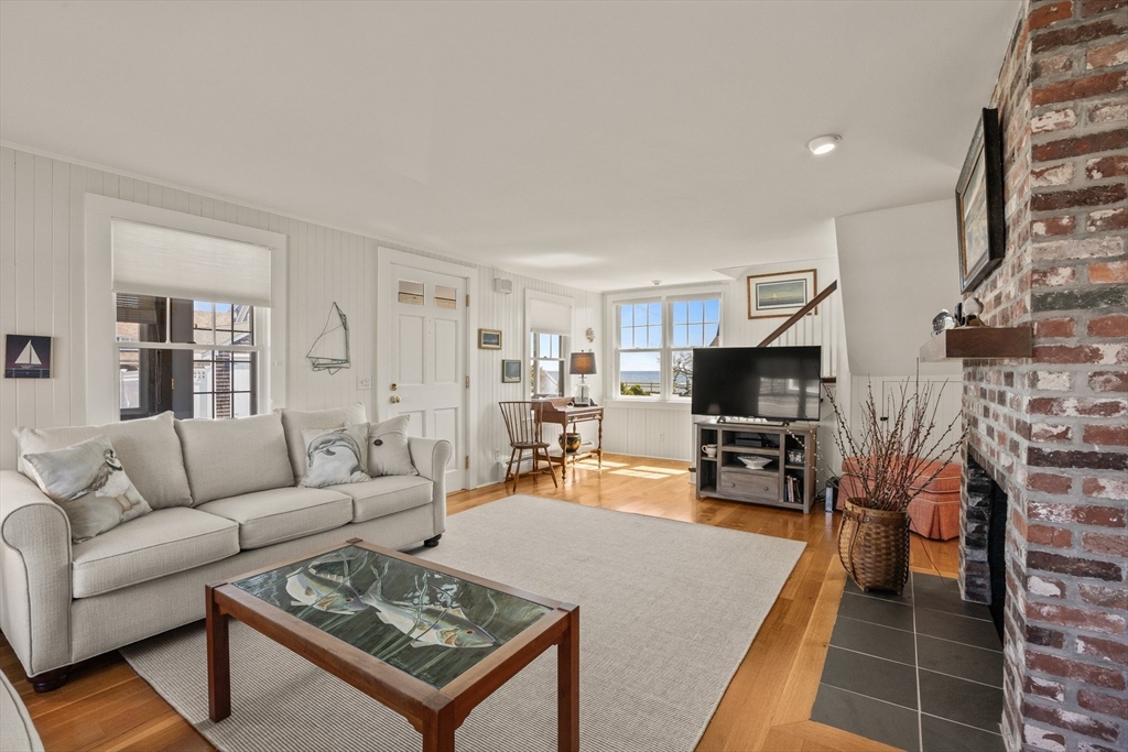 Harwich, Massachusetts 02646, United States, 4 Bedrooms Bedrooms, ,3 BathroomsBathrooms,Residential,Active,244555