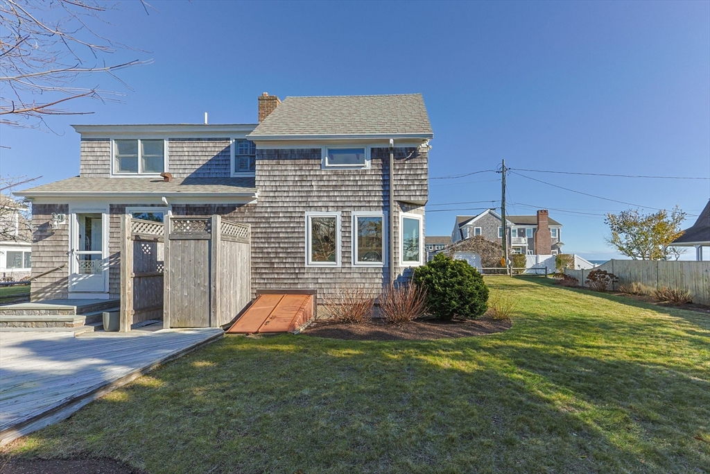 Harwich, Massachusetts 02646, United States, 4 Bedrooms Bedrooms, ,3 BathroomsBathrooms,Residential,Active,244555