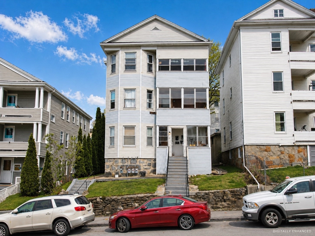 Photo of 21 Sterling St, Worcester, MA