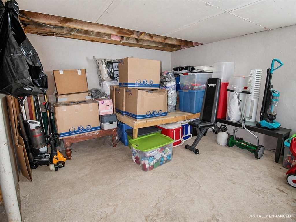 21 Sterling St, Worcester, MA Photo #28