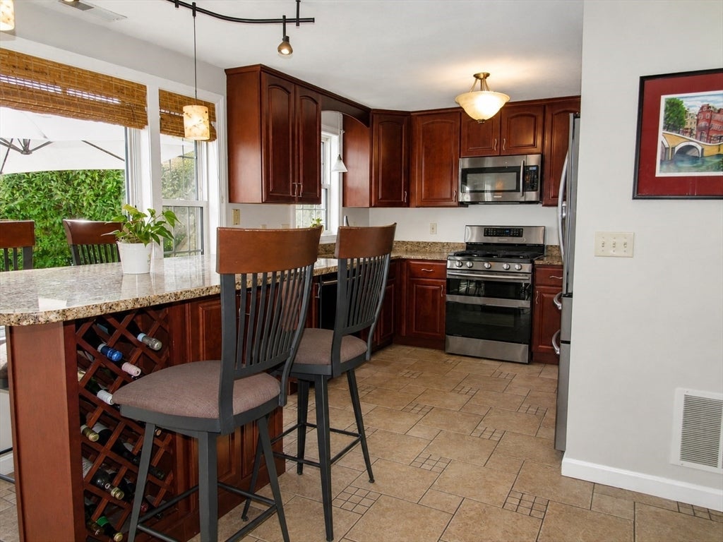 60 Juniper Ln #60, Tewksbury, MA, 60 Juniper Ln #60, Tewksbury, MA Photo #4