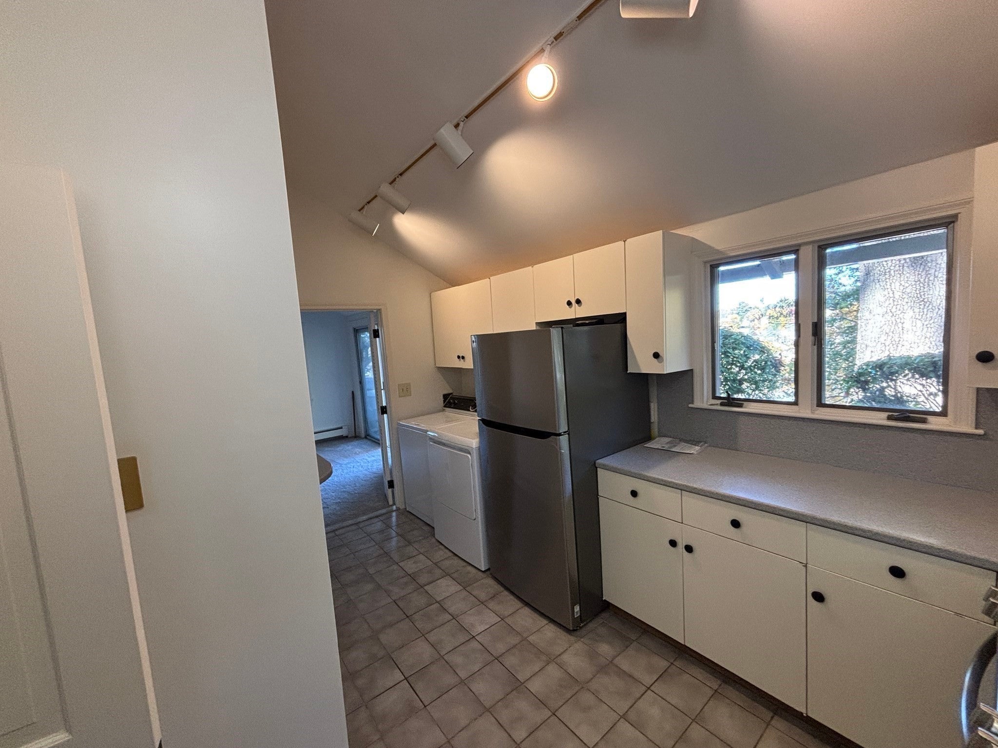 14 Bow St, Wellesley, MA Photo #8