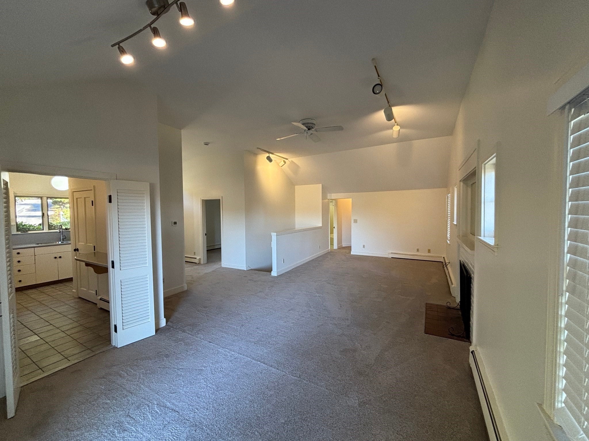 14 Bow St, Wellesley, MA Photo #12
