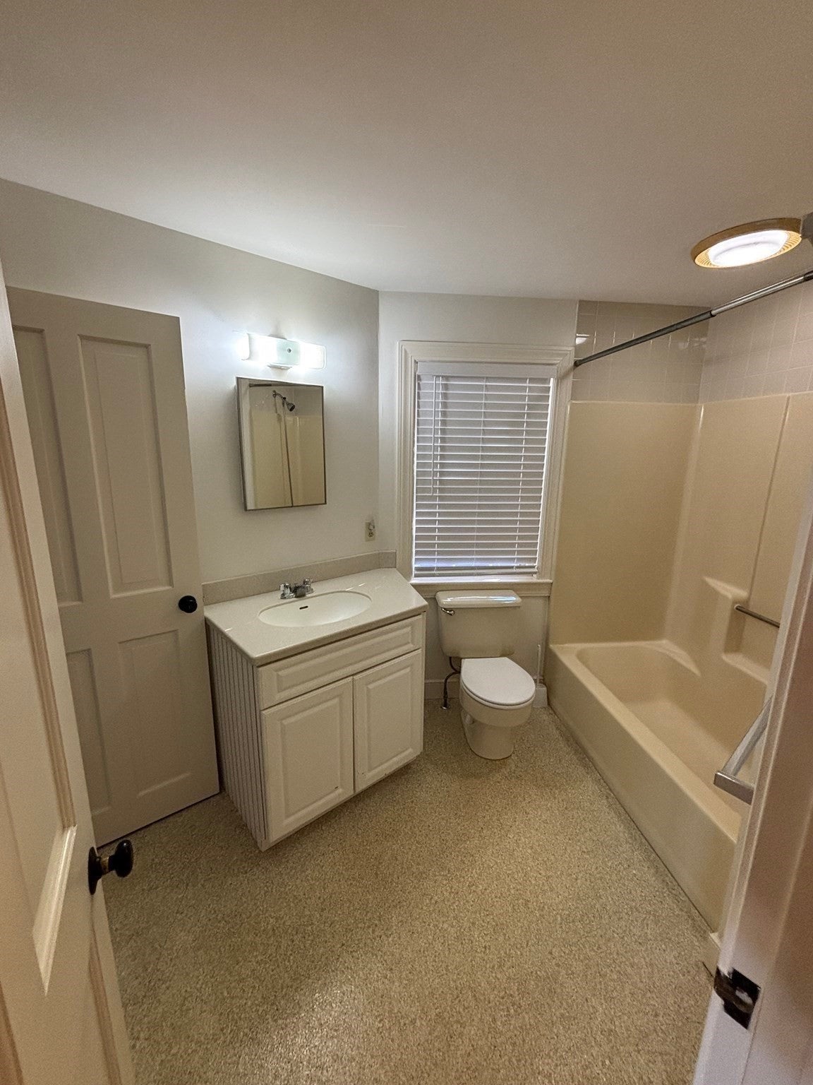 14 Bow St, Wellesley, MA Photo #16