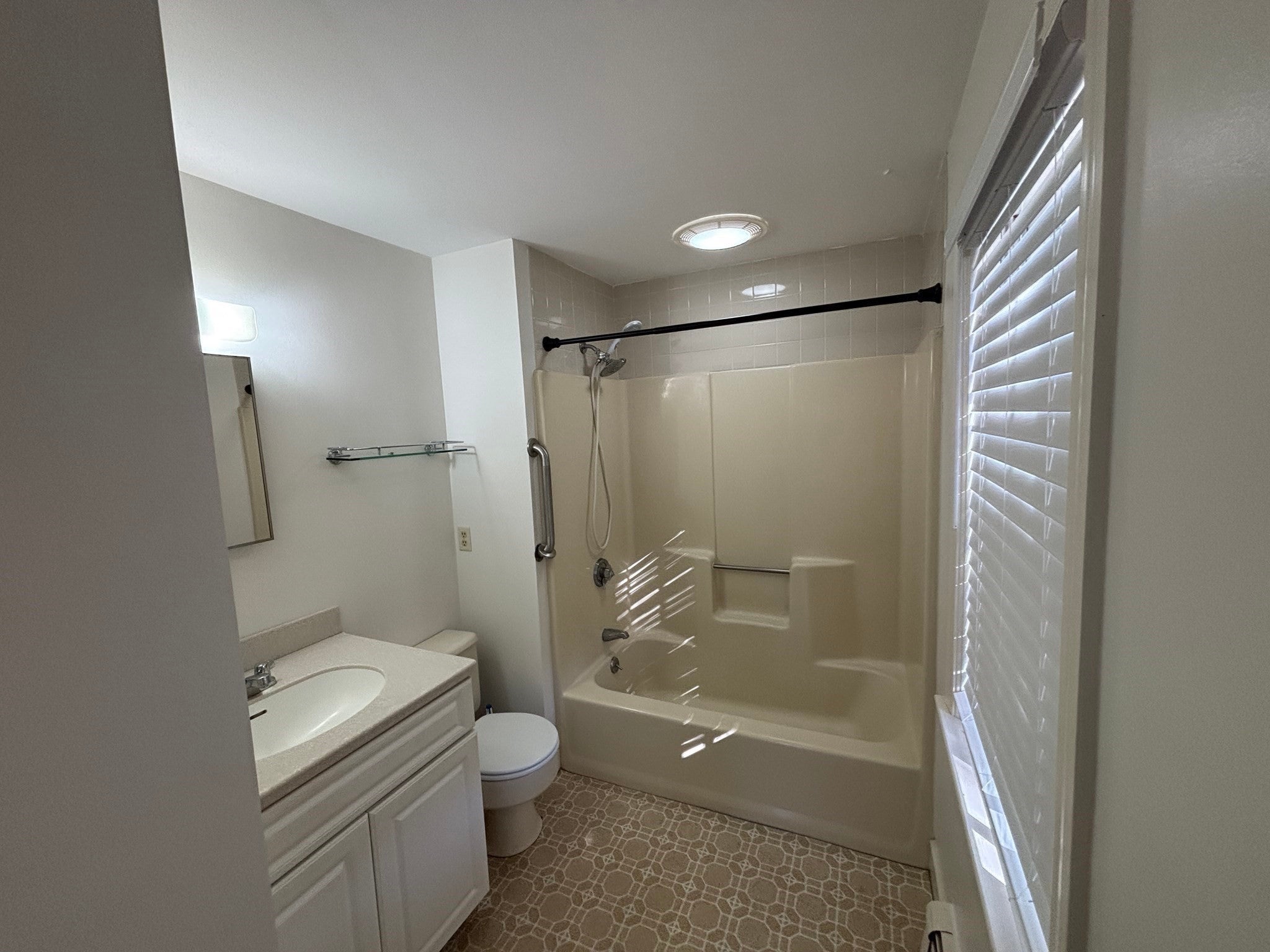 14 Bow St, Wellesley, MA Photo #17