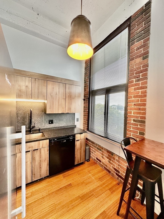 320 West Second 403