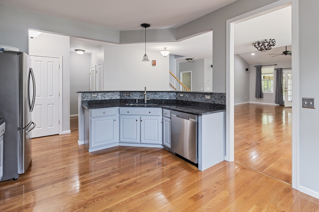 124 Clubhouse Ln 124