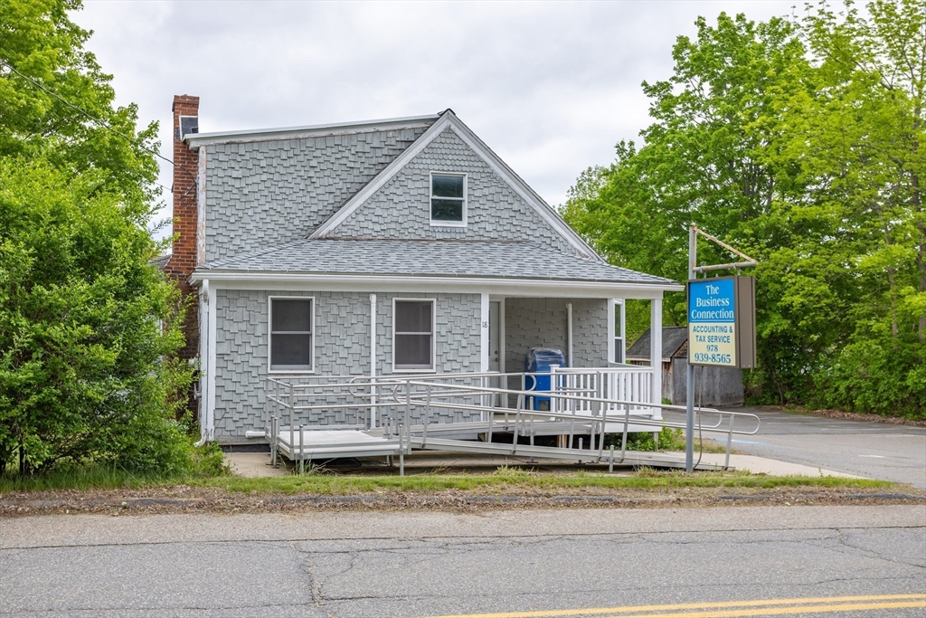 18 Main St
