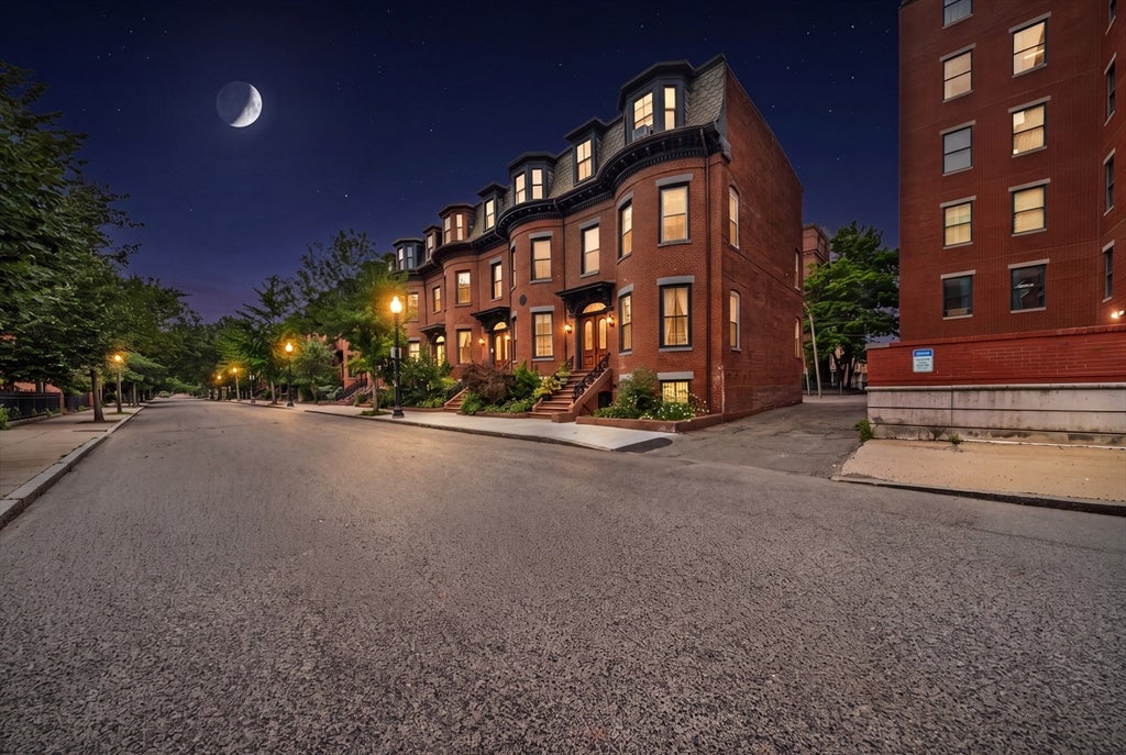 106-108 East Brookline St #3, Boston, MA Photo #33