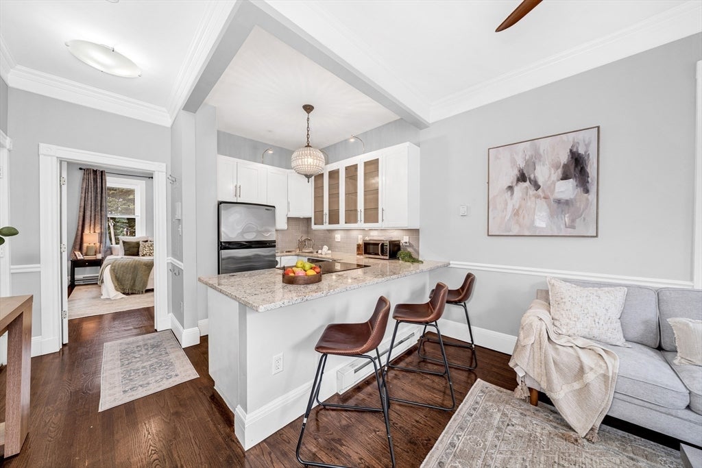 106-108 East Brookline St 3