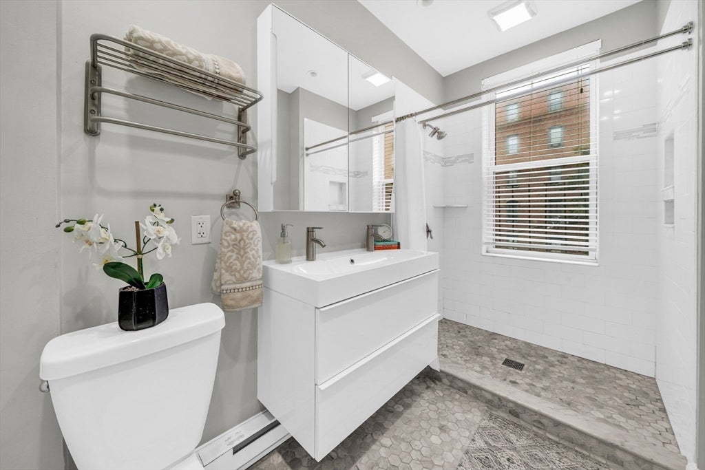 106-108 East Brookline St #3, Boston, MA Photo #29
