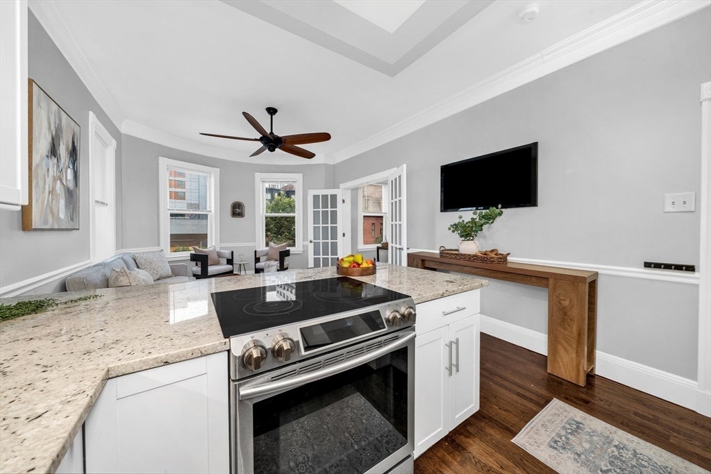 106-108 East Brookline St #3, Boston, MA Photo #6