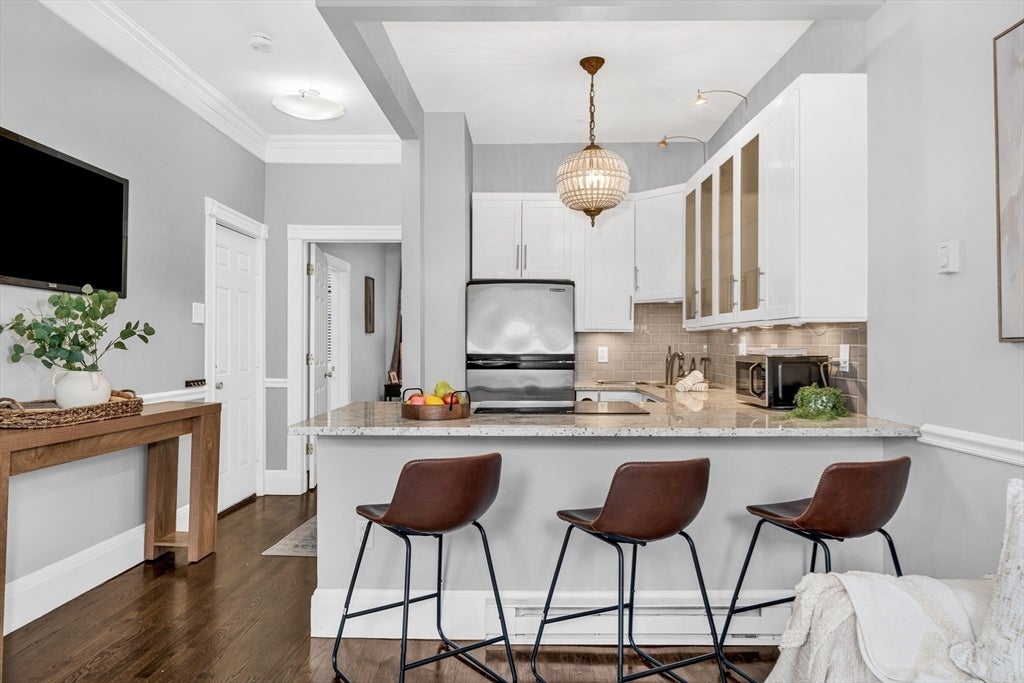 106-108 East Brookline St #3, Boston, MA Photo #3