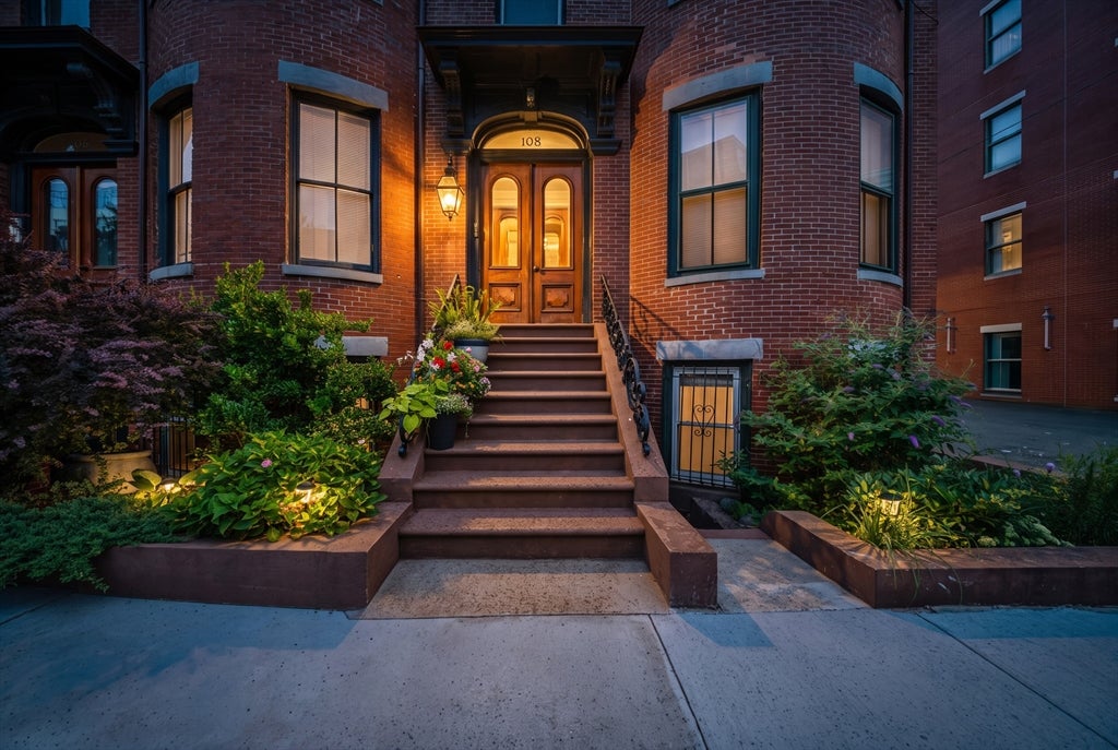 106-108 East Brookline St #3, Boston, MA Photo #34