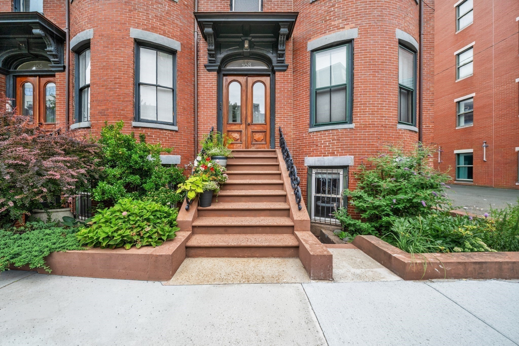 106-108 East Brookline St 3, Boston MA 02118