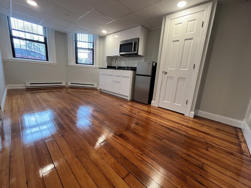 506 Beacon C