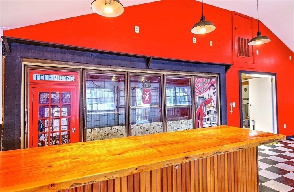 1635 Grand Army Of The Republic Hwy