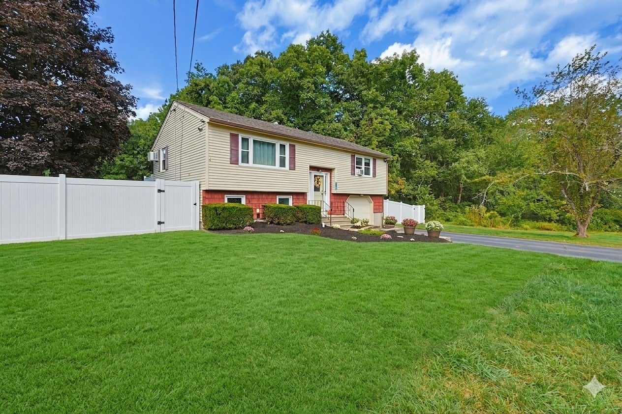 450 Hartford Ave East AVE, Uxbridge, MA, 450 Hartford Ave East AVE, Uxbridge, MA Photo #42
