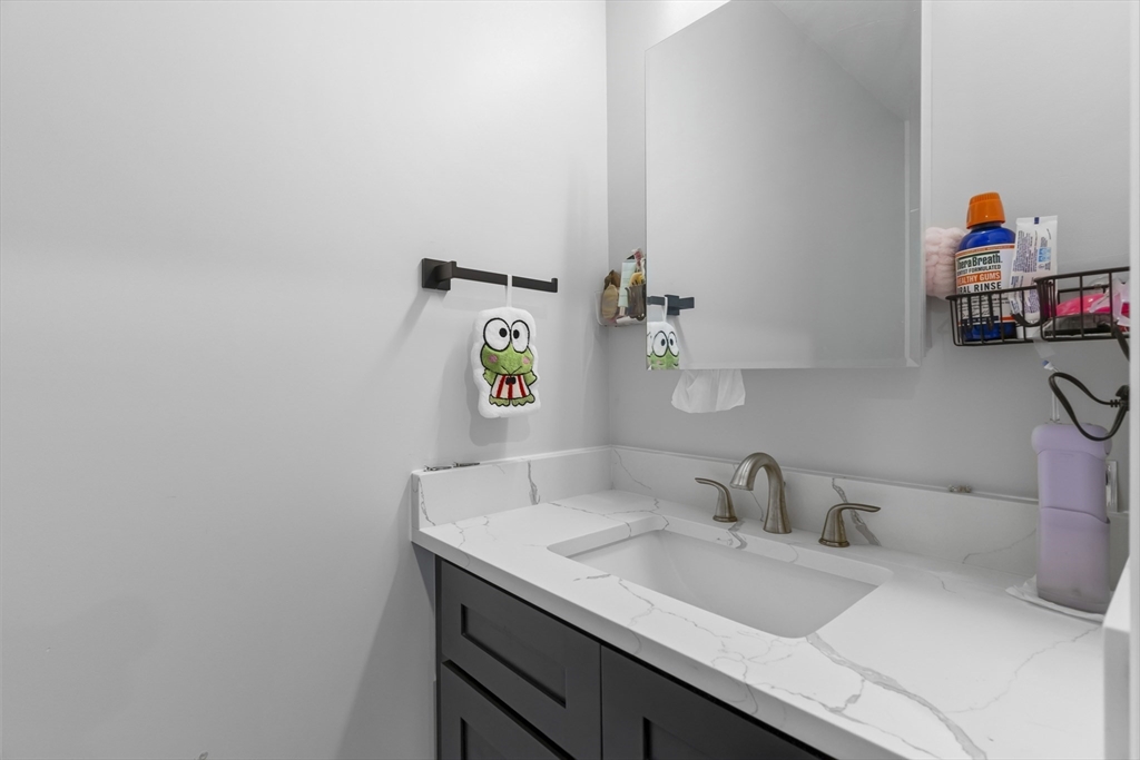 50 Desmoines Rd #H1, Quincy, MA Photo #11