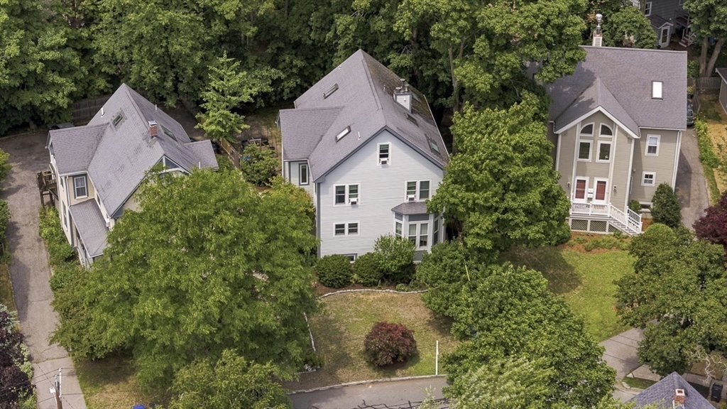 42 Lewis Ave 42