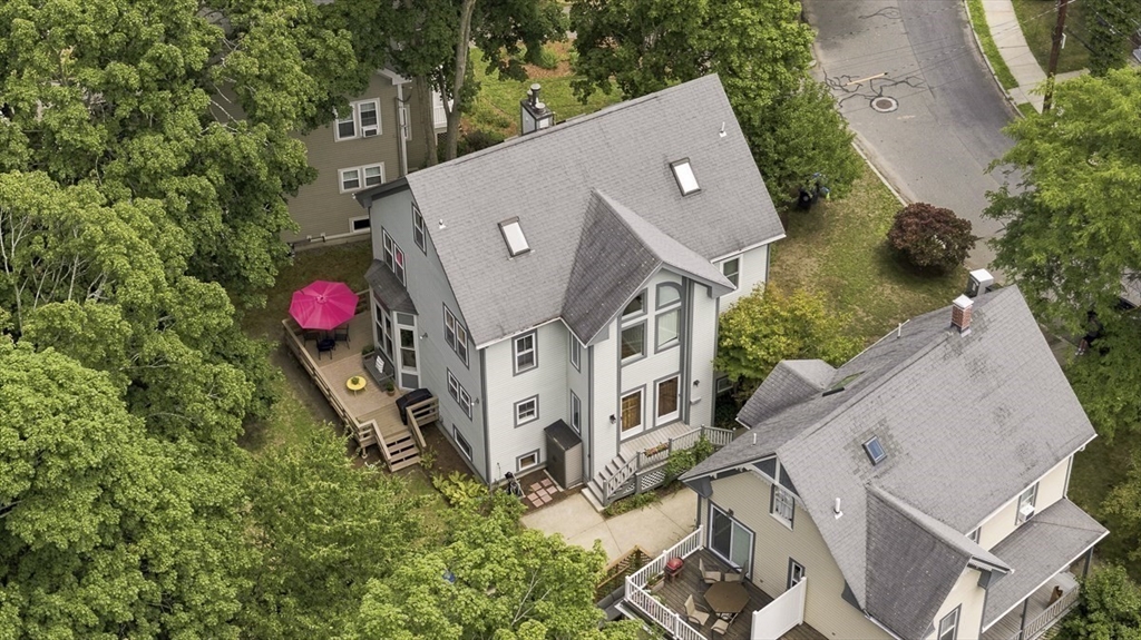 42 Lewis Ave 42