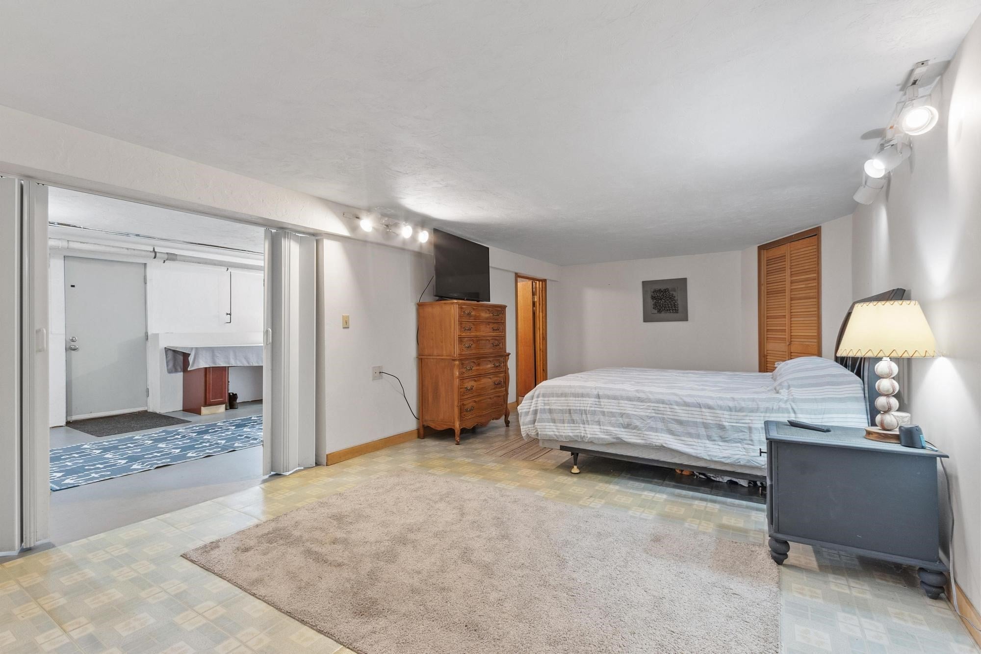 54 North St, Leominster, MA, 54 North St, Leominster, MA Photo #29