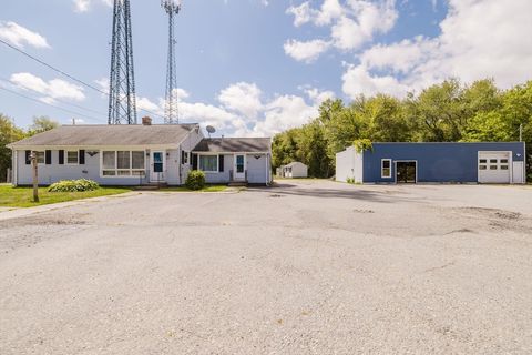 Photo of 817 State Rd, Westport, MA 02790 (MLS # 73428121)