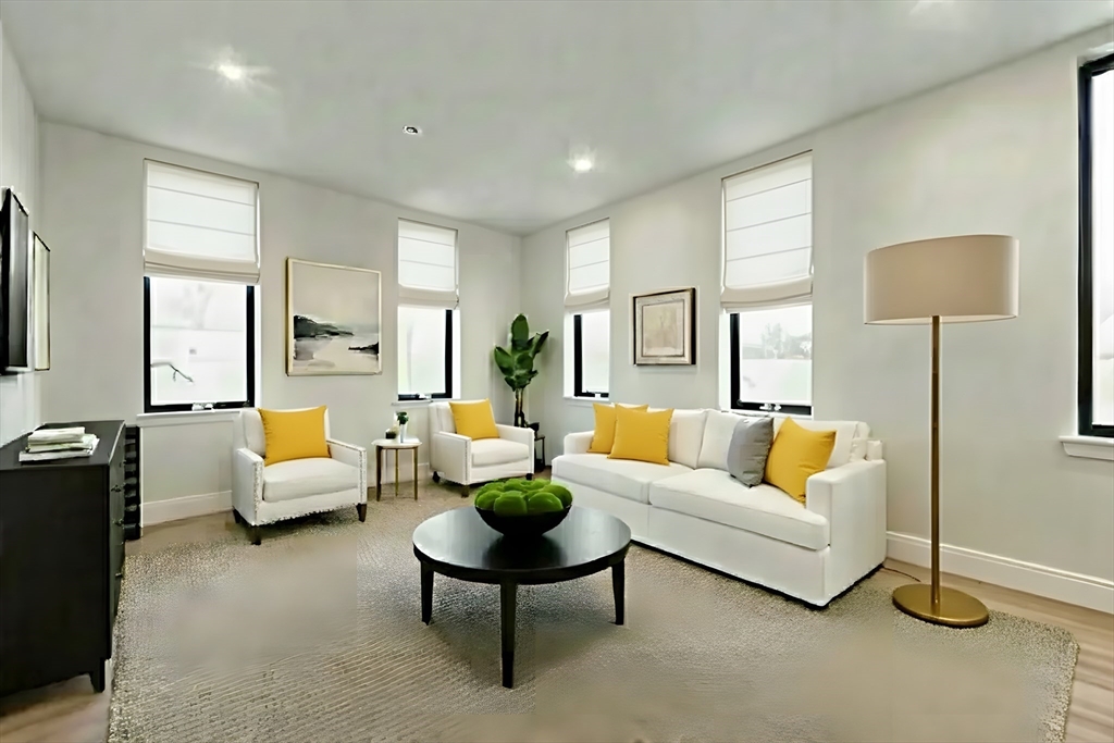 100 Lincoln Street 303