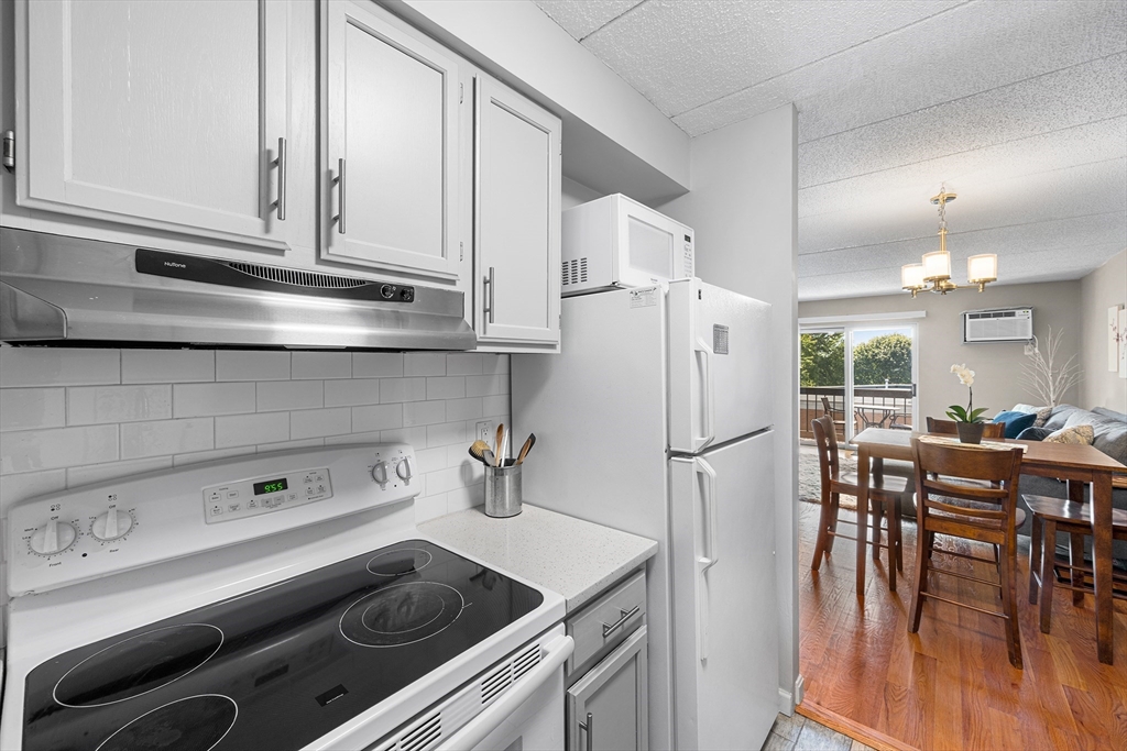 180 Green St 303