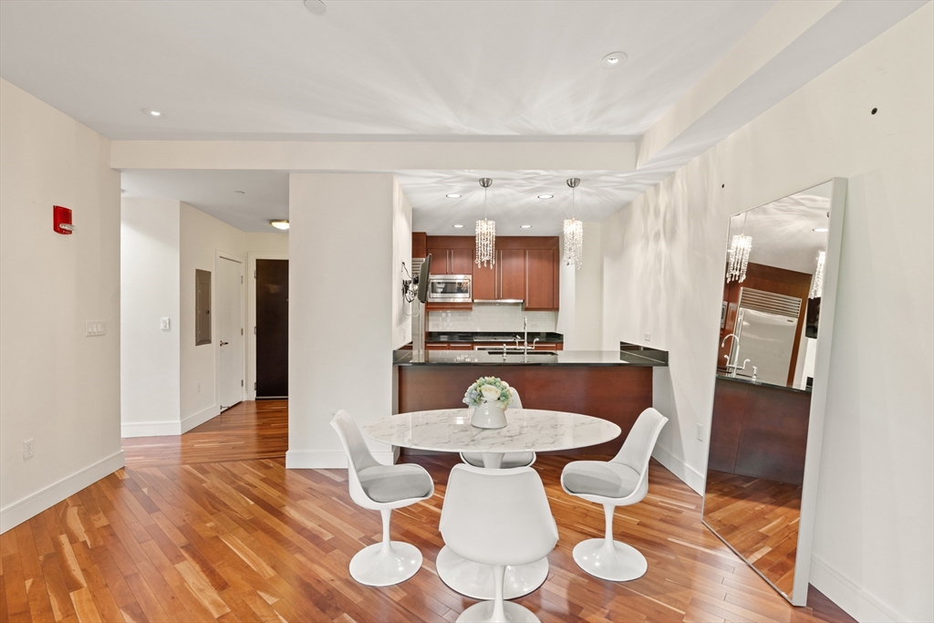 2400 Beacon St 406