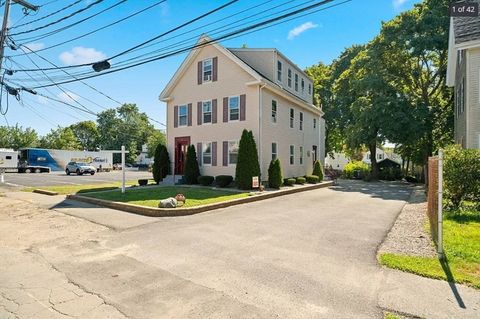 2 Clifford St Middleboro MA 02346