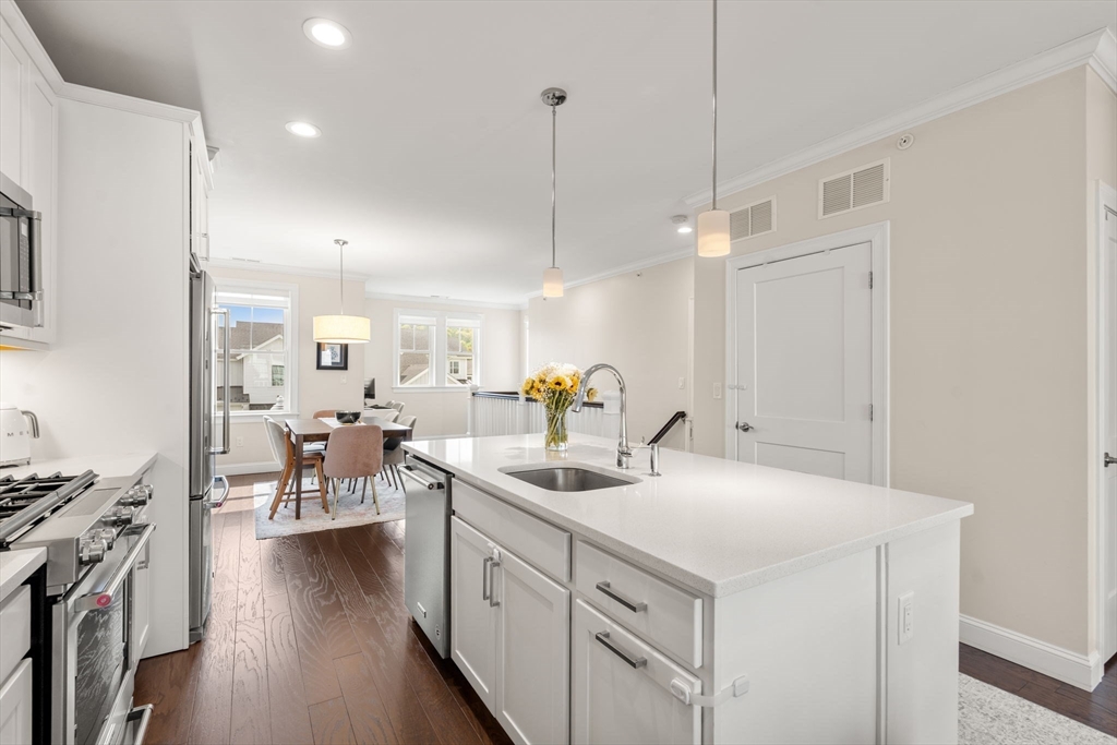 299 Lexington Street 58