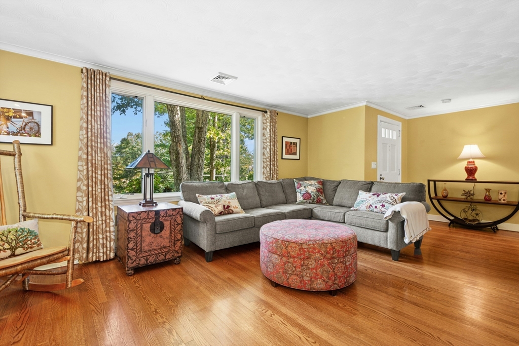 71 Brookside Rd